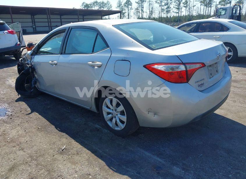 Photo 3 of 2014 Toyota Corolla LE (VIN 5YFBURHE1EP003942)