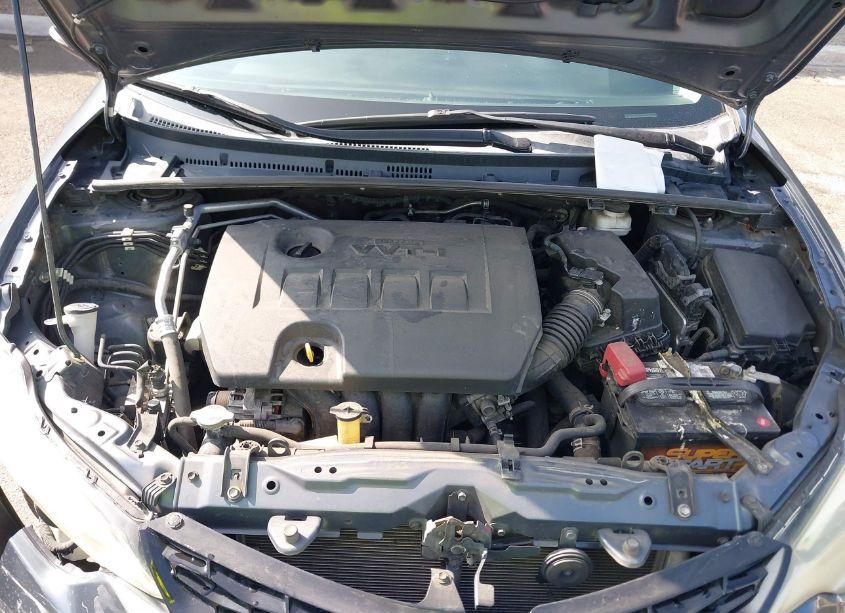 Photo 10 of 2014 Toyota Corolla L/LE/LE PLUS/LE PREMIUM/S/S PLUS/S PREMIUM (VIN 5YFBURHE1EP005707)