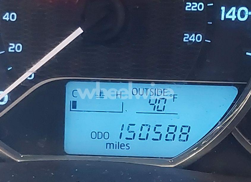 Photo 16 of 2014 Toyota Corolla LE (VIN 5YFBURHE1EP011524)