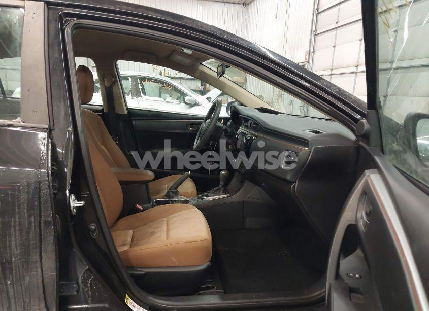 Photo 5 of 2014 Toyota Corolla LE (VIN 5YFBURHE1EP011524)