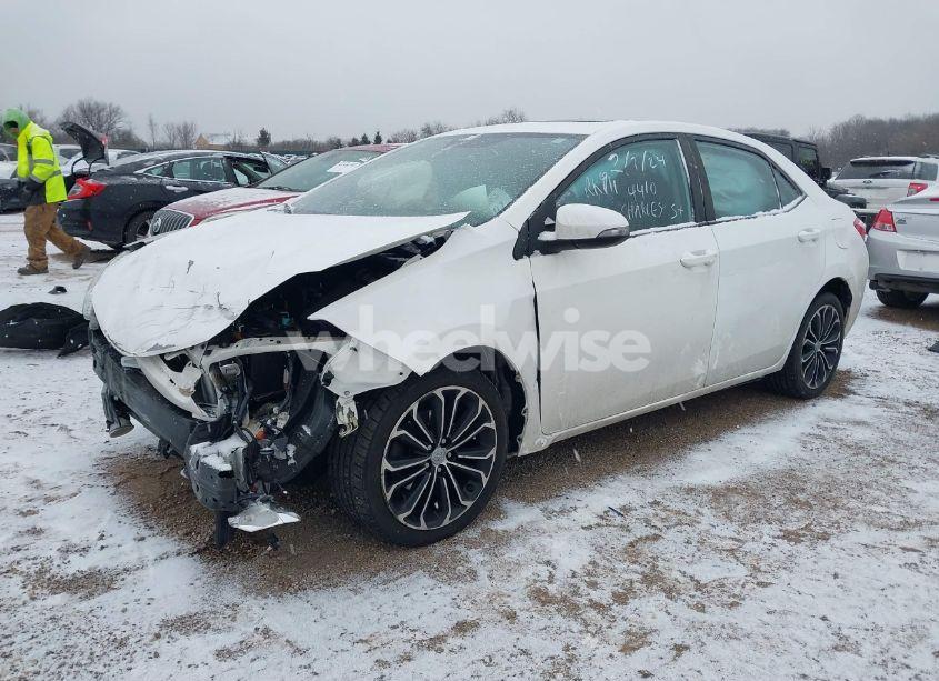 Photo 2 of 2014 Toyota Corolla S PLUS (VIN 5YFBURHE1EP024547)