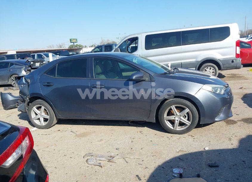 Photo 14 of 2014 Toyota Corolla LE (VIN 5YFBURHE1EP039596)