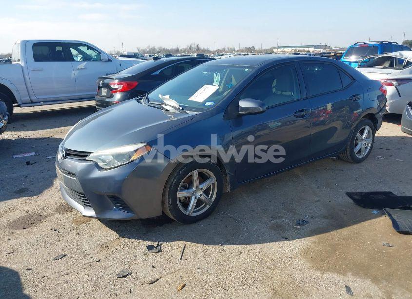 Photo 2 of 2014 Toyota Corolla LE (VIN 5YFBURHE1EP039596)