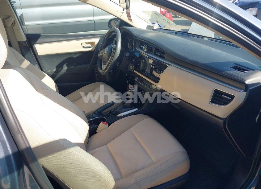 Photo 5 of 2014 Toyota Corolla LE (VIN 5YFBURHE1EP039596)
