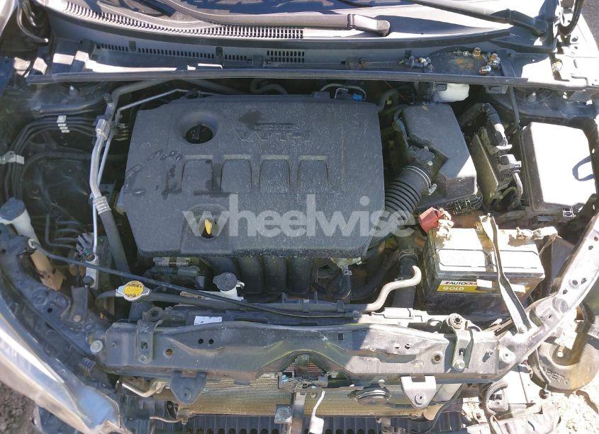 Photo 10 of 2014 Toyota Corolla LE (VIN 5YFBURHE1EP041980)