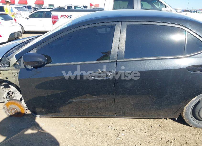 Photo 15 of 2014 Toyota Corolla LE (VIN 5YFBURHE1EP041980)