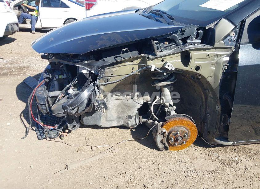 Photo 18 of 2014 Toyota Corolla LE (VIN 5YFBURHE1EP041980)