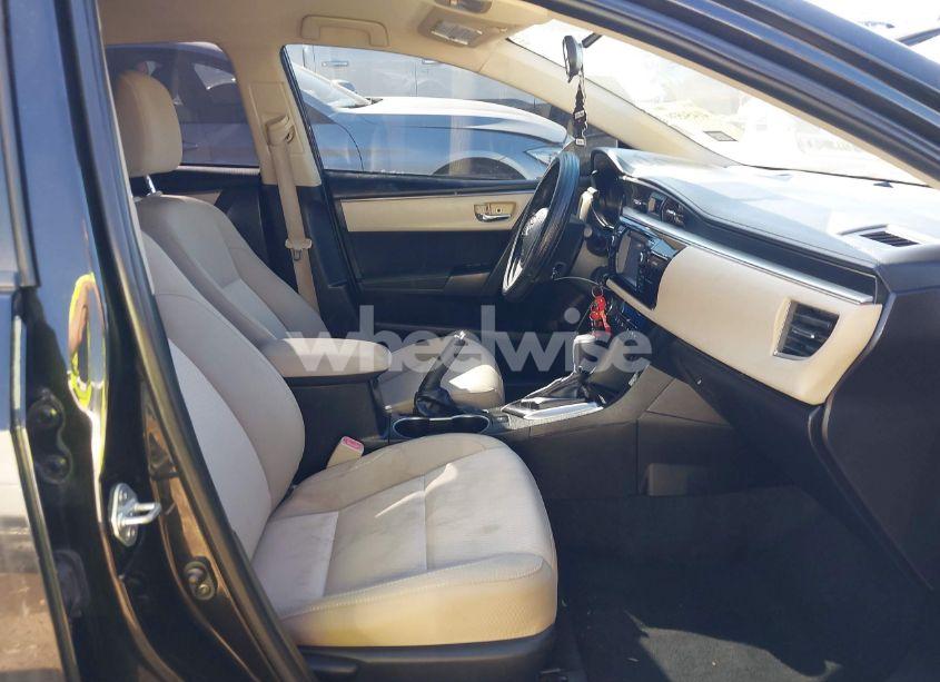 Photo 5 of 2014 Toyota Corolla LE (VIN 5YFBURHE1EP041980)