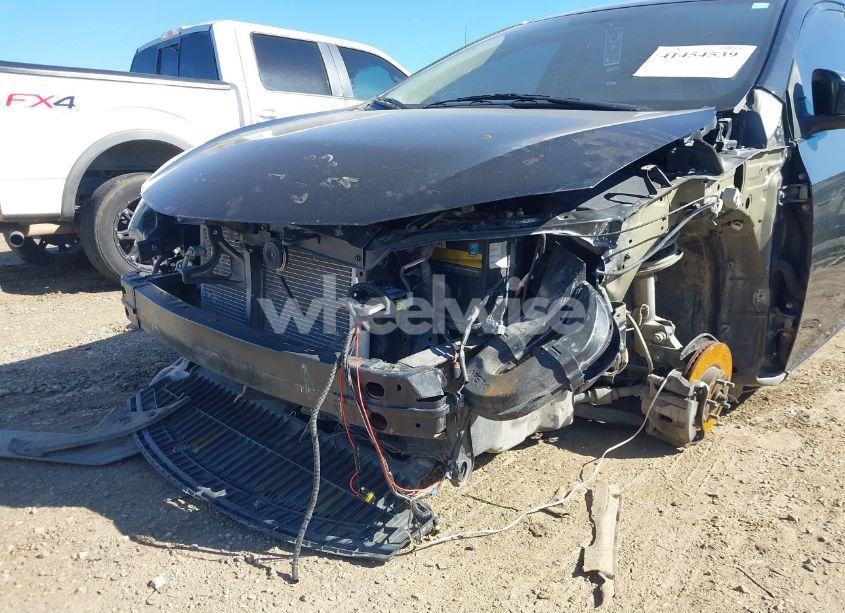 Photo 6 of 2014 Toyota Corolla LE (VIN 5YFBURHE1EP041980)