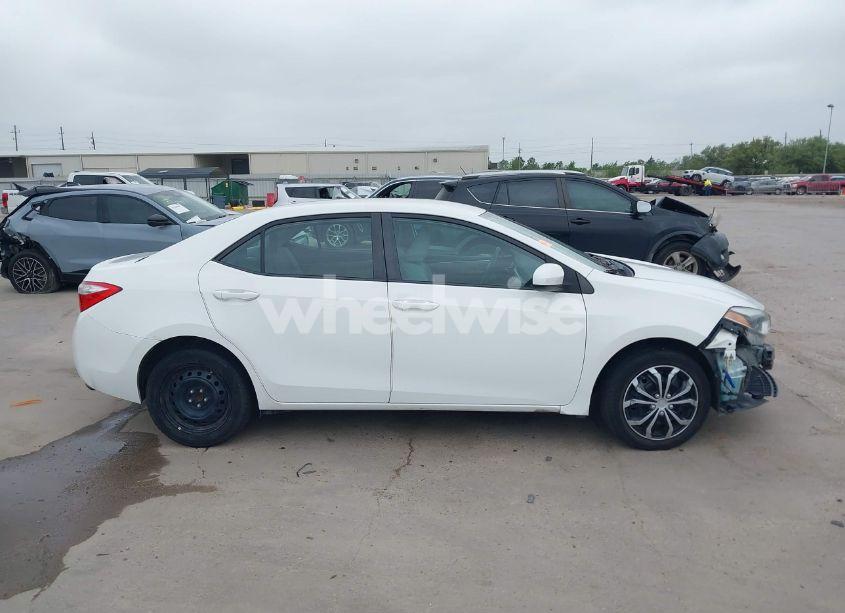 Photo 13 of 2014 Toyota Corolla LE (VIN 5YFBURHE1EP057063)