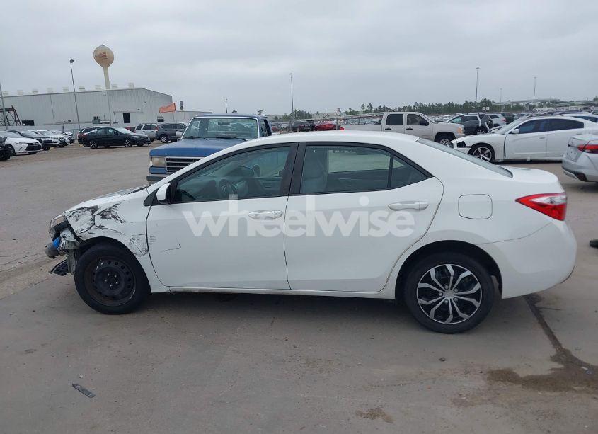 Photo 14 of 2014 Toyota Corolla LE (VIN 5YFBURHE1EP057063)
