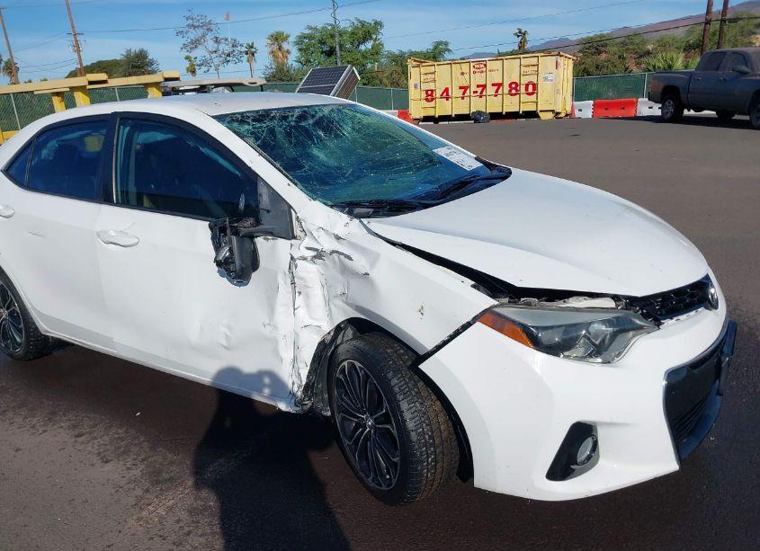 Photo 6 of 2014 Toyota Corolla (VIN 5YFBURHE1EP060836)