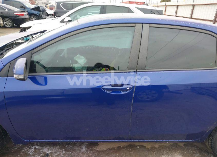 Photo 14 of 2014 Toyota Corolla S PLUS (VIN 5YFBURHE1EP064725)