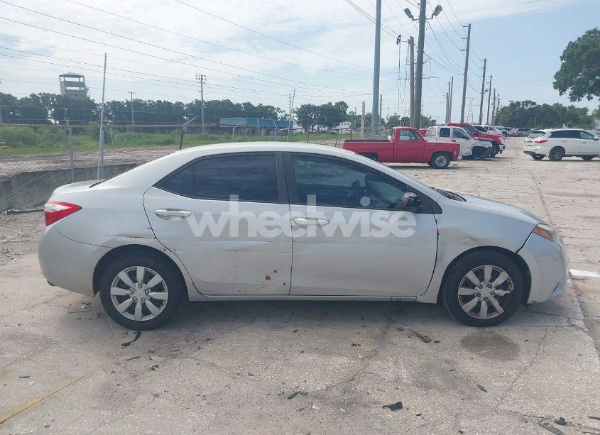 Photo 13 of 2014 Toyota Corolla LE (VIN 5YFBURHE1EP076275)