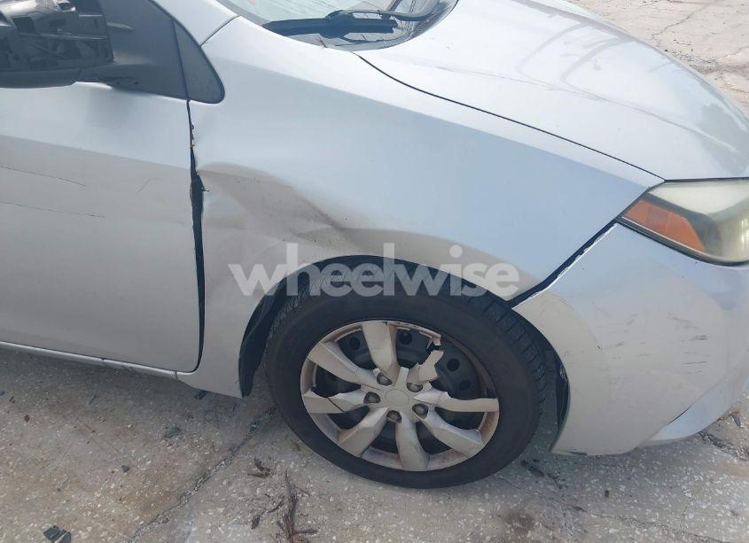 Photo 6 of 2014 Toyota Corolla LE (VIN 5YFBURHE1EP076275)