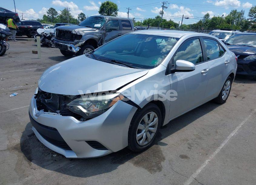 Photo 2 of 2014 Toyota Corolla LE (VIN 5YFBURHE1EP079368)