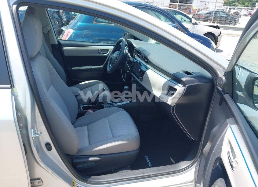 Photo 5 of 2014 Toyota Corolla LE (VIN 5YFBURHE1EP079368)