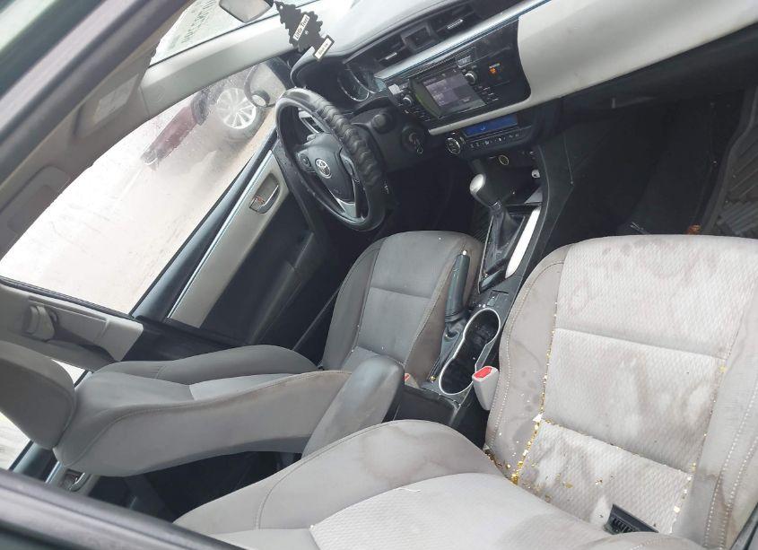 Photo 5 of 2014 Toyota Corolla LE (VIN 5YFBURHE1EP084294)