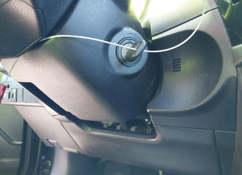 Photo 11 of 2014 Toyota Corolla L (VIN 5YFBURHE1EP106164)