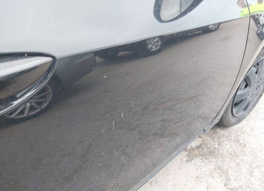 Photo 18 of 2014 Toyota Corolla L (VIN 5YFBURHE1EP106164)