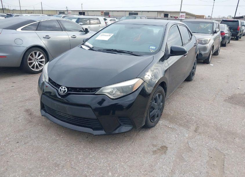 Photo 2 of 2014 Toyota Corolla L (VIN 5YFBURHE1EP106164)
