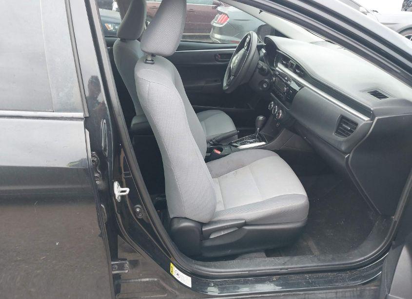 Photo 5 of 2014 Toyota Corolla L (VIN 5YFBURHE1EP106164)