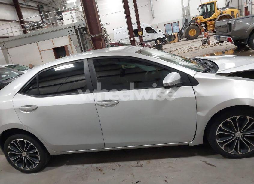 Photo 14 of 2014 Toyota Corolla (VIN 5YFBURHE1EP116094)