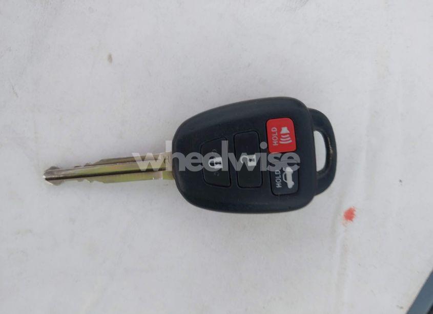 Photo 11 of 2014 Toyota Corolla S PLUS (VIN 5YFBURHE1EP123367)