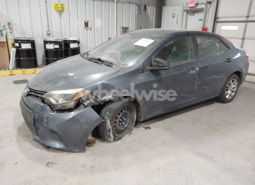 Photo 2 of 2014 Toyota Corolla LE (VIN 5YFBURHE1EP139259)