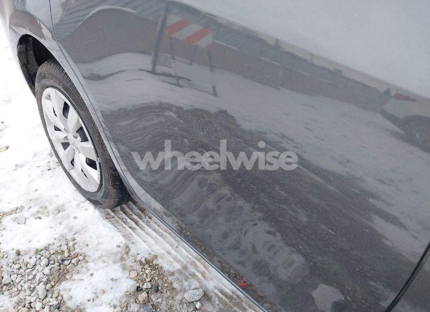 Photo 20 of 2014 Toyota Corolla LE (VIN 5YFBURHE1EP139259)