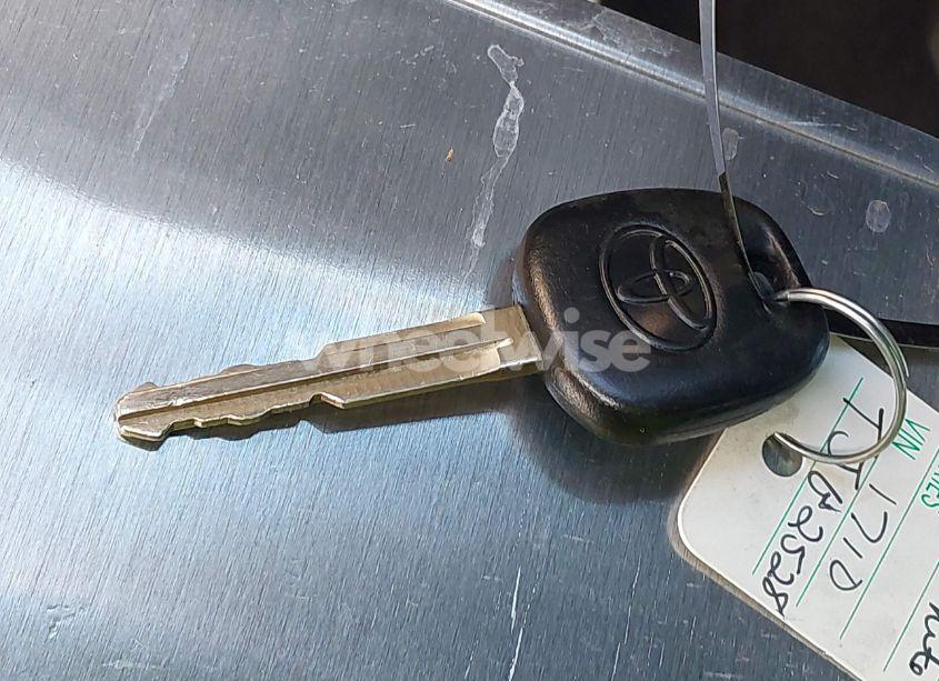 Photo 11 of 2015 Toyota Corolla L (VIN 5YFBURHE1FP181710)