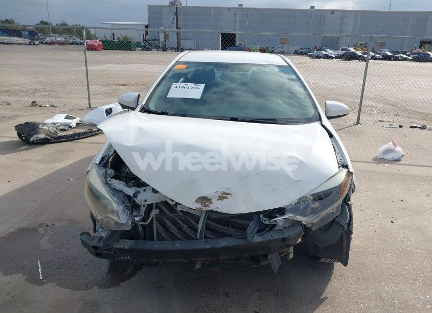 Photo 13 of 2015 Toyota Corolla L (VIN 5YFBURHE1FP181710)