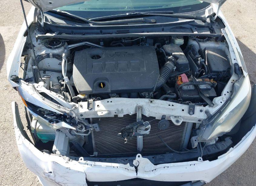 Photo 10 of 2015 Toyota Corolla LE PLUS (VIN 5YFBURHE1FP203804)