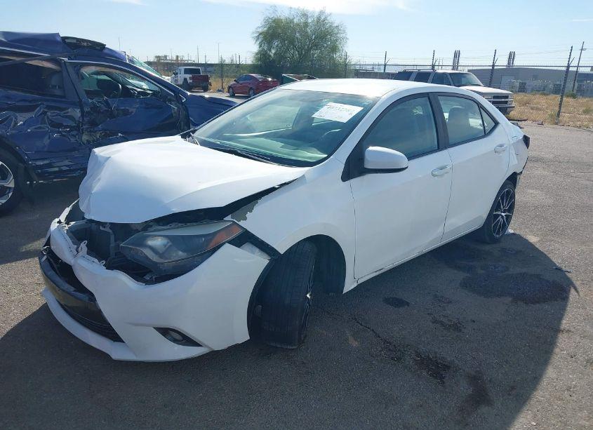 Photo 2 of 2015 Toyota Corolla LE PLUS (VIN 5YFBURHE1FP203804)