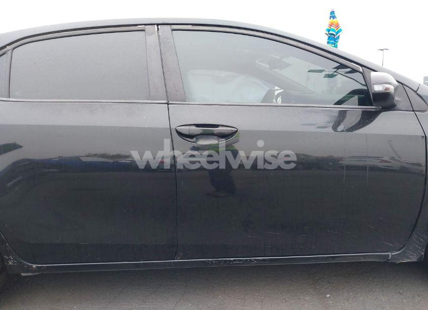 Photo 13 of 2015 Toyota Corolla S PLUS (VIN 5YFBURHE1FP225026)