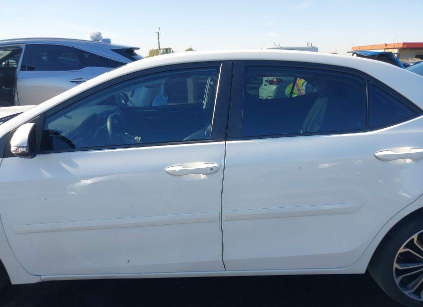 Photo 14 of 2015 Toyota Corolla S PLUS (VIN 5YFBURHE1FP231618)