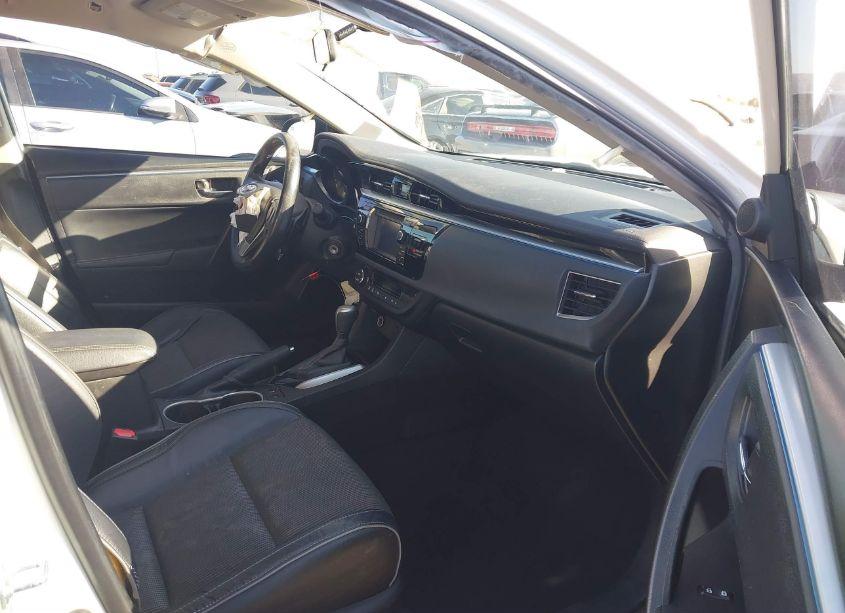 Photo 5 of 2015 Toyota Corolla S PLUS (VIN 5YFBURHE1FP231618)
