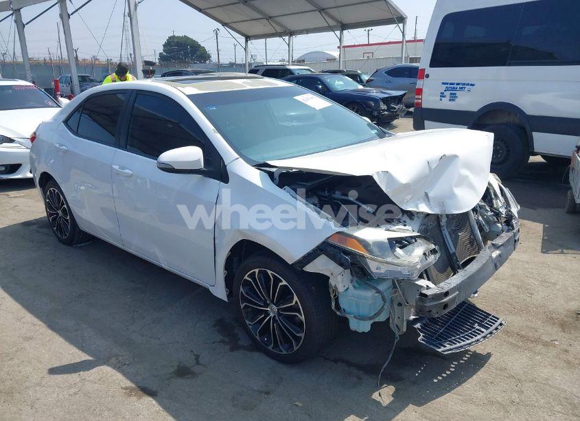 2015 Toyota Corolla S PLUS (VIN 5YFBURHE1FP263260) main photo