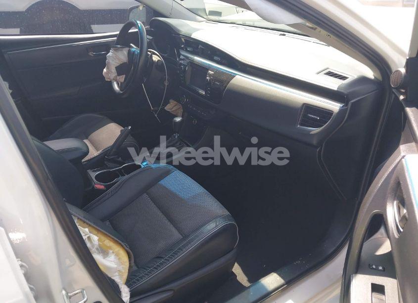 Photo 5 of 2015 Toyota Corolla S PLUS (VIN 5YFBURHE1FP263260)