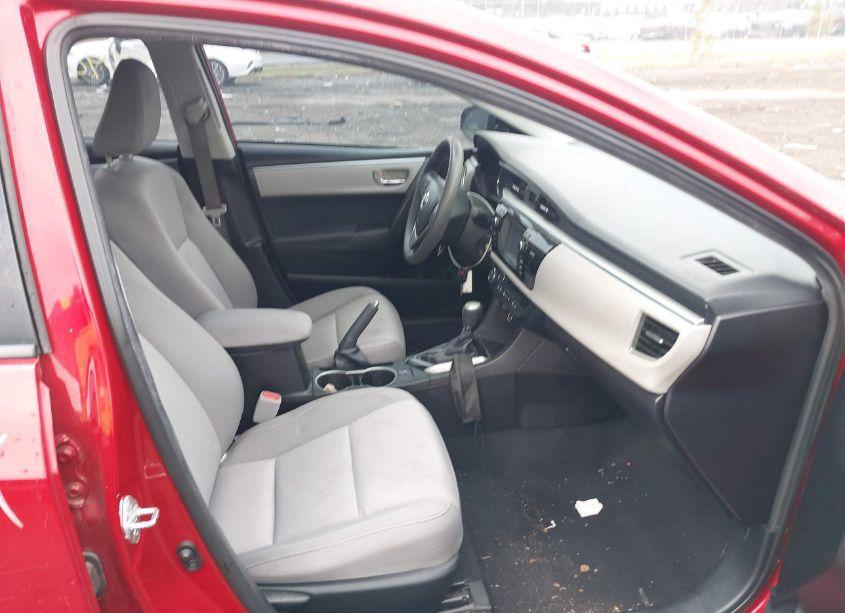 Photo 5 of 2015 Toyota Corolla LE (VIN 5YFBURHE1FP282293)