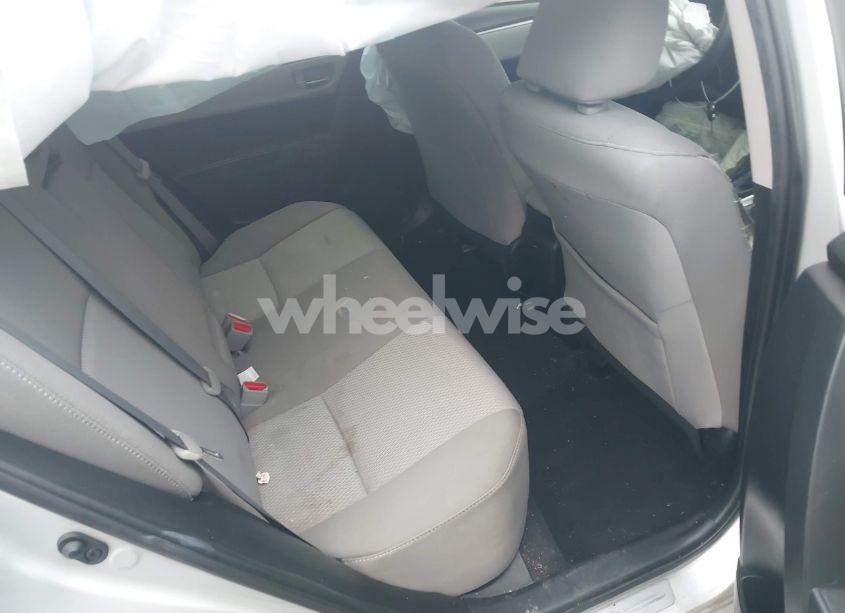 Photo 8 of 2015 Toyota Corolla LE (VIN 5YFBURHE1FP296811)