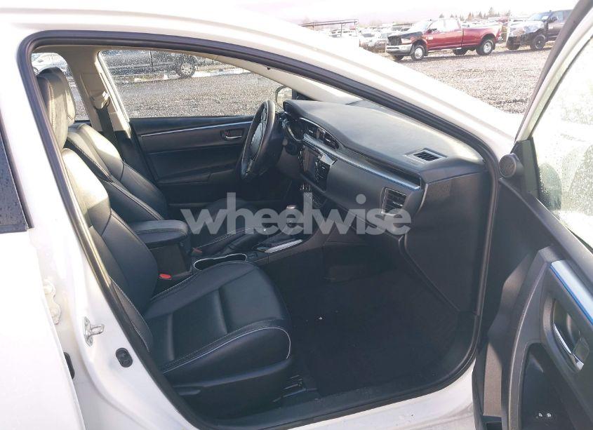 Photo 5 of 2015 Toyota Corolla S PREMIUM (VIN 5YFBURHE1FP311100)