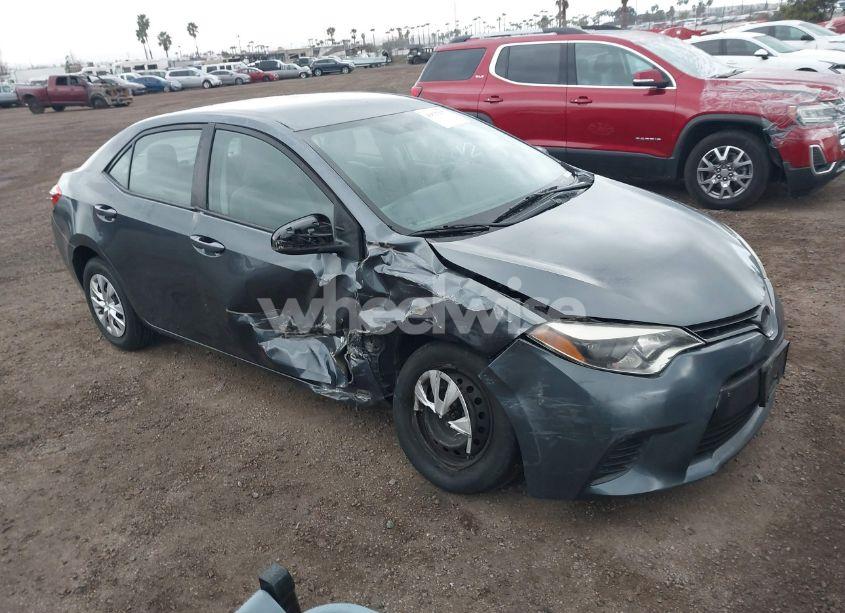 2015 Toyota Corolla L (VIN 5YFBURHE1FP339477) main photo