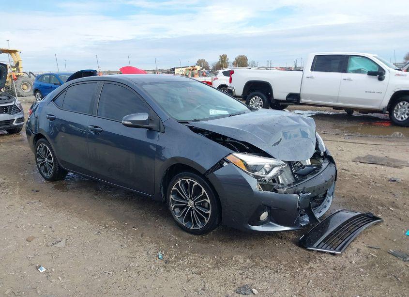2016 Toyota Corolla S PLUS (VIN 5YFBURHE1GP370648) main photo