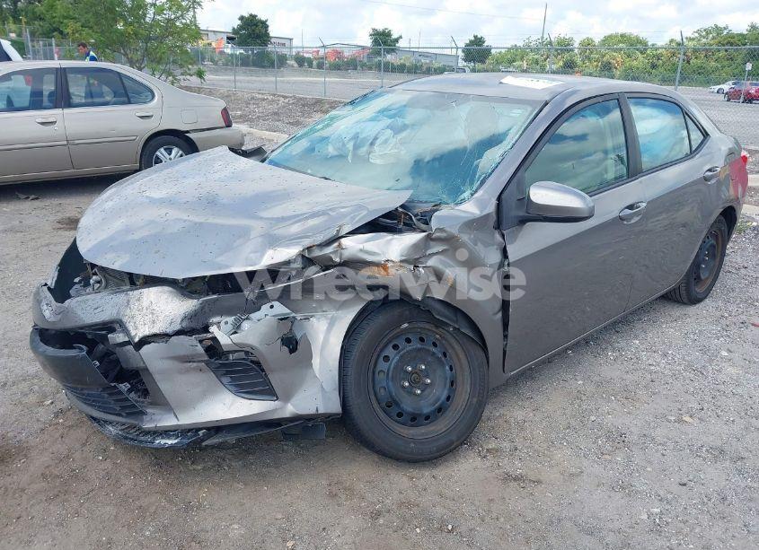 Photo 2 of 2016 Toyota Corolla LE (VIN 5YFBURHE1GP377504)