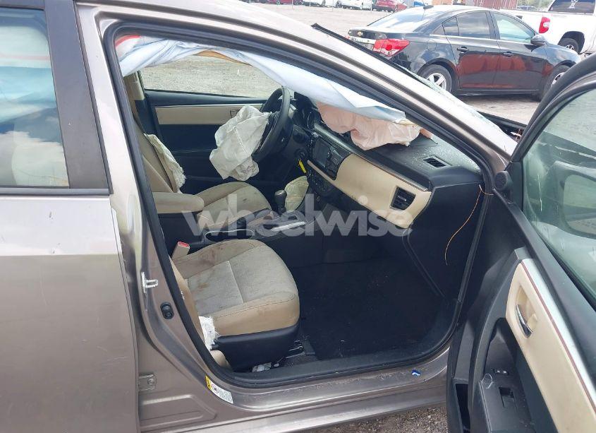 Photo 5 of 2016 Toyota Corolla LE (VIN 5YFBURHE1GP377504)