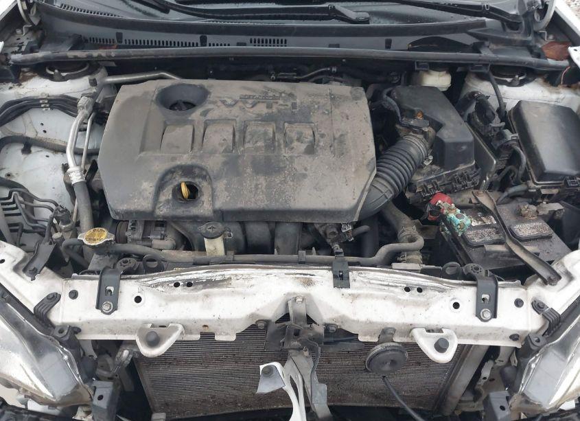 Photo 10 of 2016 Toyota Corolla LE (VIN 5YFBURHE1GP402062)