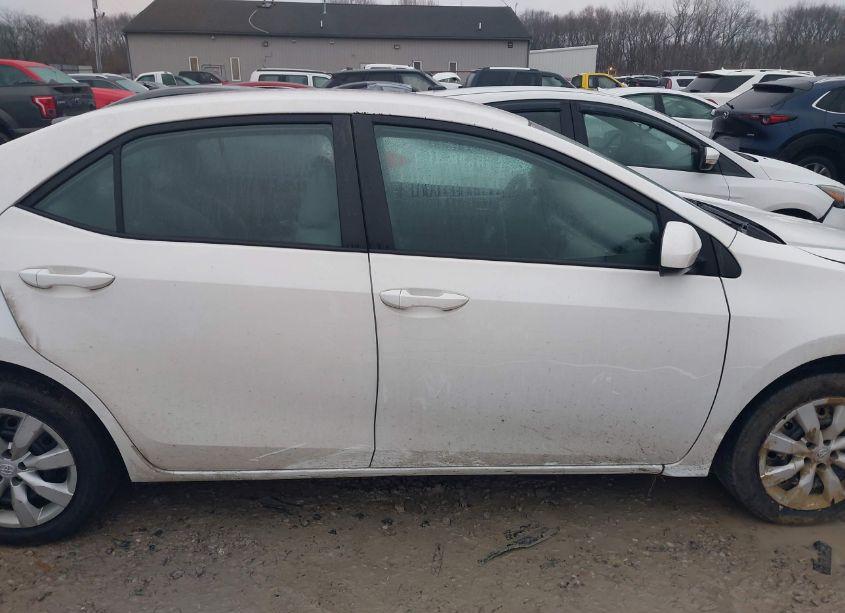 Photo 14 of 2016 Toyota Corolla LE (VIN 5YFBURHE1GP402062)