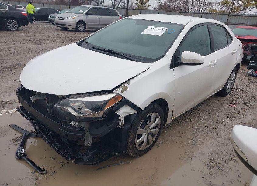 Photo 2 of 2016 Toyota Corolla LE (VIN 5YFBURHE1GP402062)