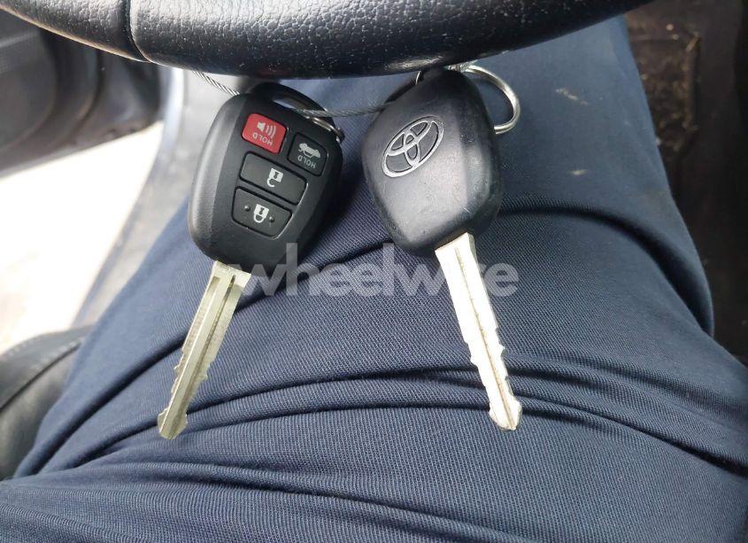 Photo 11 of 2016 Toyota Corolla S PLUS (VIN 5YFBURHE1GP432923)